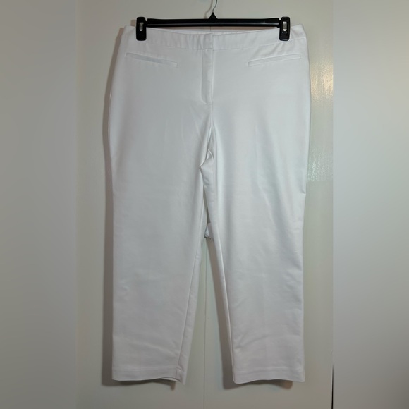 Chico's size 3 Fabulously Slimming Ankle Pants in White Women’s Size 16 - Picture 6 of 7